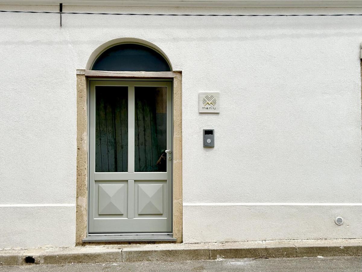 Palazzo Ma.Ri.Lu. Hotel Càbras Buitenkant foto